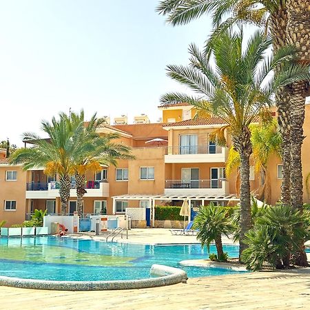 H&O Golden Sun Suite Paphos Exterior foto