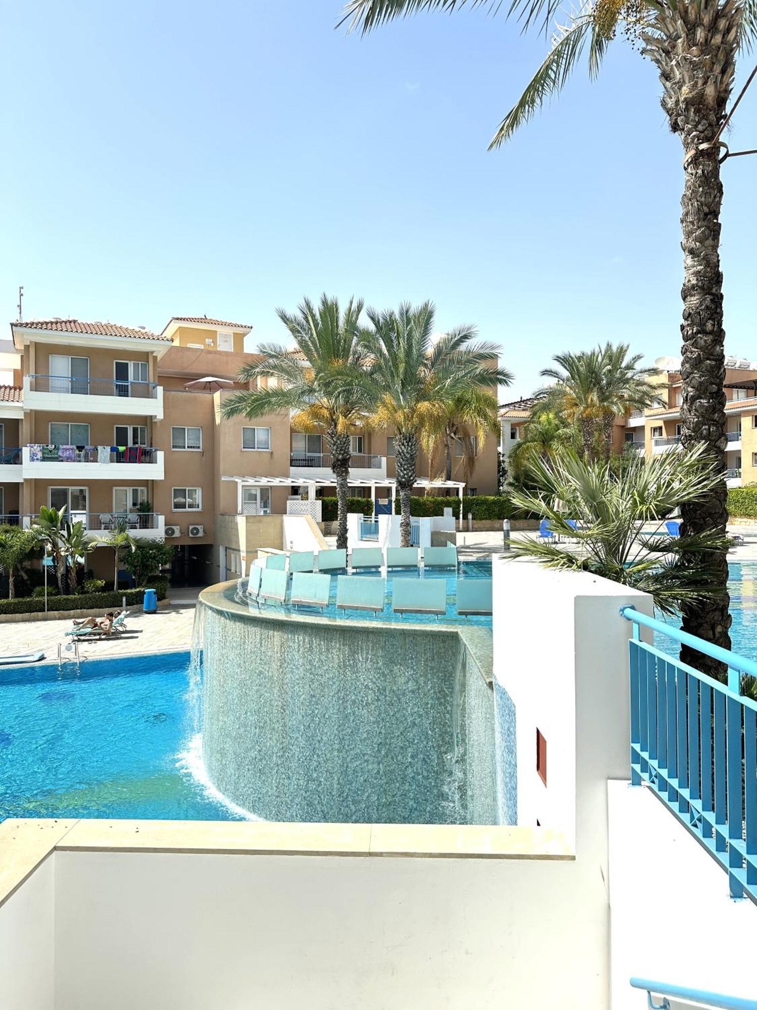 H&O Golden Sun Suite Paphos Exterior foto